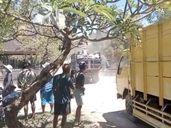 Aturan Baru TPA Suwung Picu Aksi Sopir Truk Sampah Paksa Masuk