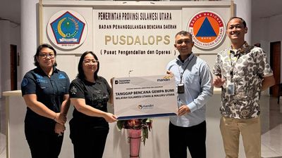 Bank Mandiri Sigap Salurkan Bantuan Korban Terdampak Gempa Sulut-Malut