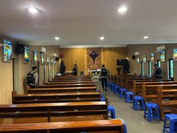 Brimob Polda Metro Sterilisasi Gereja Pastikan Paskah Aman