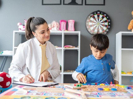 Kenali Ciri-ciri Wajah Anak Autis Sejak Dini dan Karakter Fisiknya