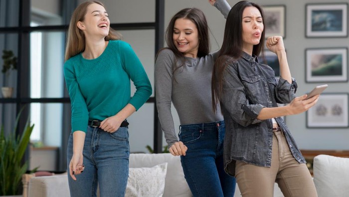 5 Ciri Kepribadian Orang yang Bahagia dengan Circle Pertemanan Kecil