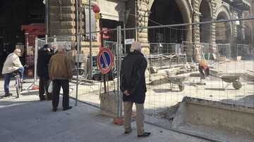 Umarell, Saat Pria Pensiunan Italia Gemar Mengawasi Proyek Konstruksi