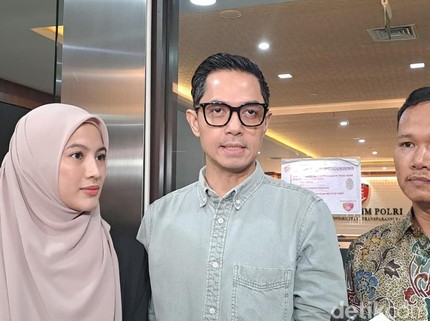Dude Harlino & Alyssa Soebandono Kembalikan Uang Rp5,2 Miliar Honor dari PT DSI ke Polisi