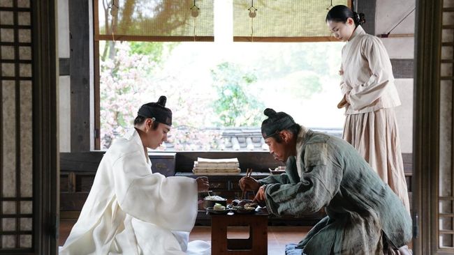 Berikut sinopsis The King's Warden, film terlaris Korea yang dibintangi Yoo Hae-jin bersama Park Ji-hoon dan Yoo Ji-tae.