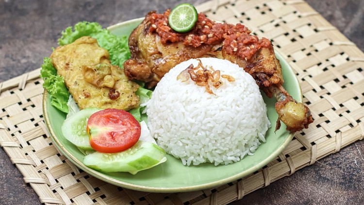 Ilustrasi ayam goreng kremes