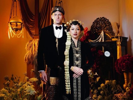 Jennifer Coppen & Justin Hubner Bagikan Foto Prewed Jelang Nikah, Berbalut Busana Jawa