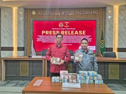 Kejari Palembang Terima Pelunasan Uang Pengganti Korupsi Proyek Kereta