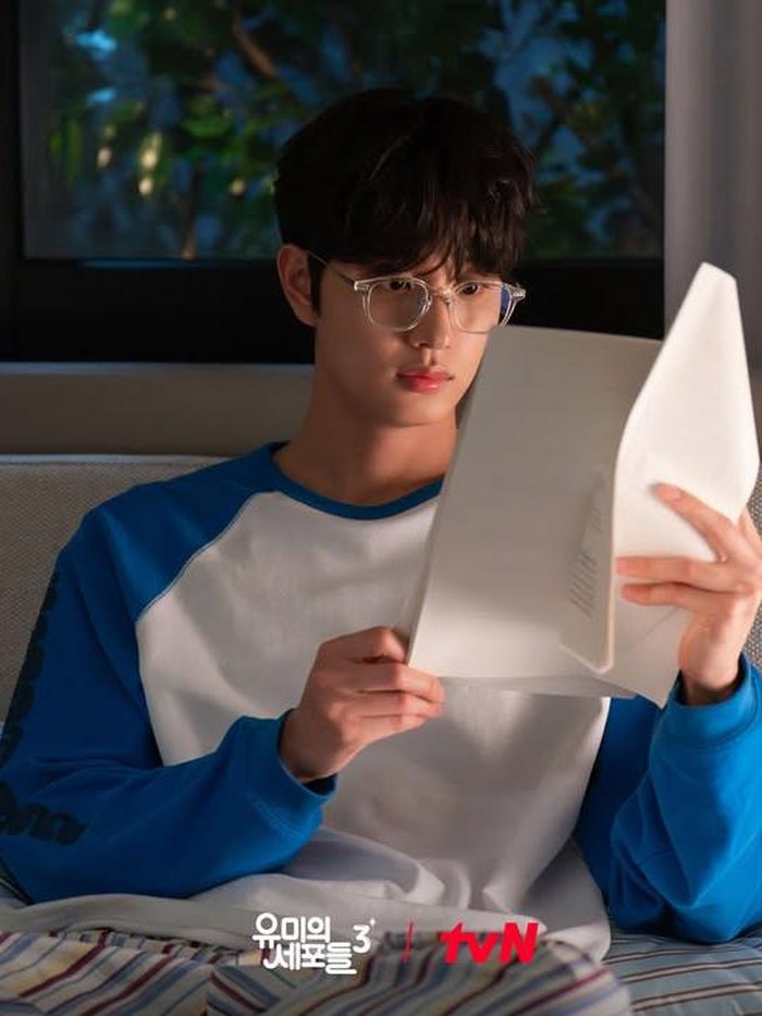 Di balik sosoknya yang perfeksionis saat bekerja, Soon Rok sebenarnya adalah sosok introvert yang lebih senang menghabiskan waktunya di rumah saja, lho./ Foto: tvN