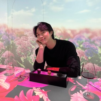 Aktor Korea Lee Tae Ri Resmi Mengumumkan Segera Menikah