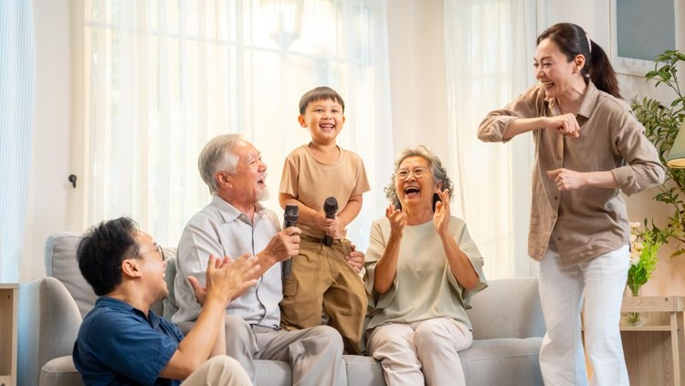 Pola asuh kakek nenek