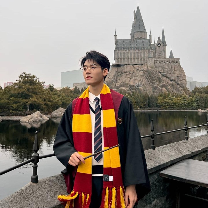 <p>Saat ini drama China <em>Hold a Court Now</em>&nbsp;yang dibintangi Gong Jun tengah <em>on-going.</em> Bunda pun dapat menyaksikan pesona akting dan visual dari aktor tampan ini setiap hari melalui WeTV. (Foto: Instagram @gongjunhahaha)</p>