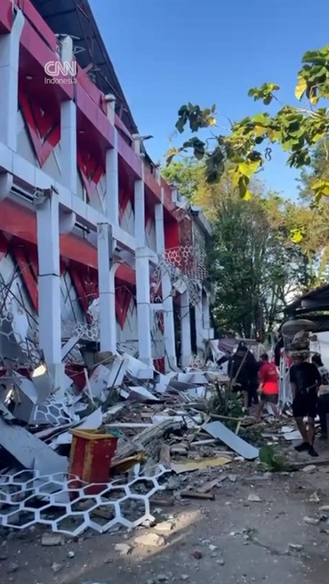 Penampakan Kerusakan Bangunan karena Gempa Bitung M7,6 di Sulut