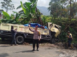 Tabrakan Maut 2 Truk di Puncak Cianjur, Satu Orang Tewas