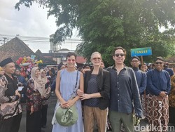 Bule Meksiko Terpikat Kirab HUT ke-80 Sultan HB X: Mirip di Negara Saya