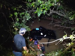Expander Berpenumpang 7 Orang asal Palembang Masuk Jurang di Musi Rawas