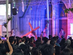 Gereja Katedral Jakarta Gelar Jumat Agung, Diawali Jalan Salib Kreatif