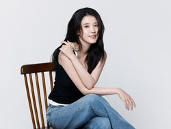 7 Pesona Visual IU dengan Riasan No-Makeup Makeup Look Pancarkan Cantik Alami