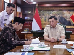 Kemensos-Kemenhan Teken MoU Pengalihan Pengelolaan Taman Makam Pahlawan