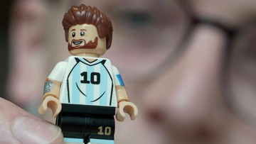 Sorotan Dunia Olahraga CNN Sport : FOTO: Messi-Ronaldo-Vinicius-Mbappe Ramaikan Lego Piala Dunia