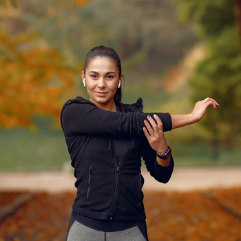 5 Latihan Sederhana untuk Hidup Lebih Lama, Lakukan di Rumah!