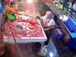 Perempuan Maling Daging Ayam Ditangkap Pedagang Pasar Flamboyan Pontianak