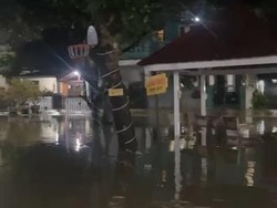 Banjir di Pondok Ijo Ciputat Tangsel, Ketinggian Air Capai 1 Meter