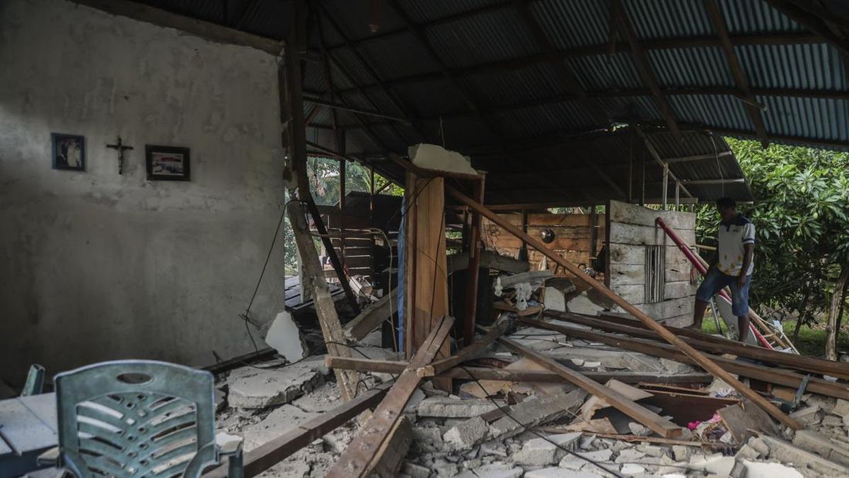 FOTO: Bangunan-bangunan Hancur di Ternate yang Terdampak Gempa