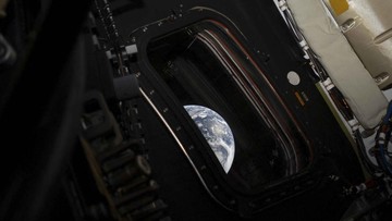 Setengah Jalan ke Bulan, Astronaut Artemis 2 Jauh Tinggalkan Bumi