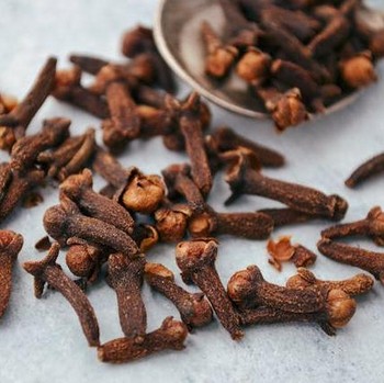 Benarkah Minum Air Rebusan Cengkeh Bermanfaat bagi Kesehatan? Ini Faktanya!