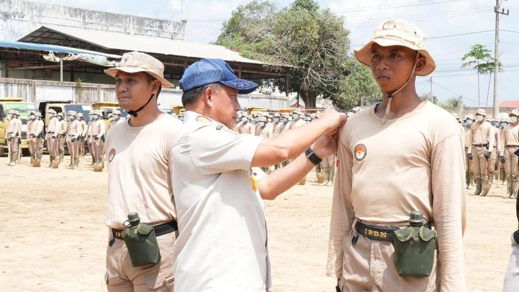 Mendagri Kerahkan Praja IPDN Percepat Pembersihan Lumpur Aceh Tamiang