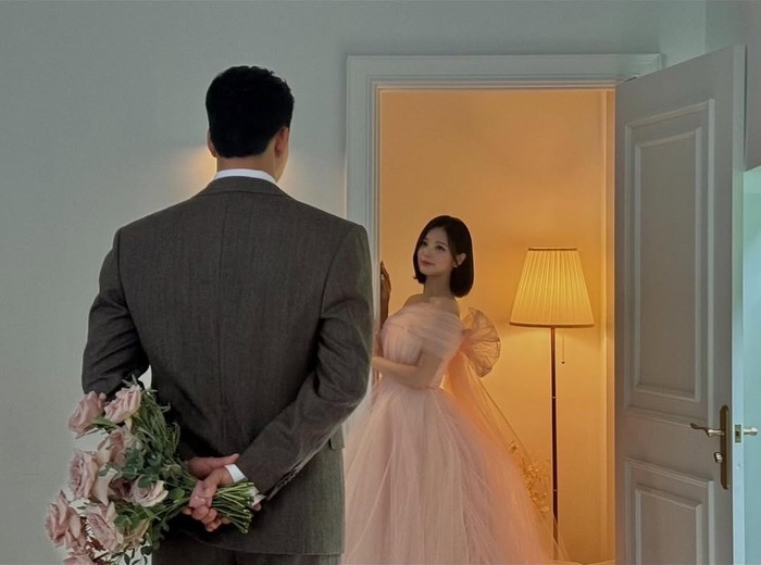 Pada April 2024 lalu, mantan idol grup ALICE sekaligus aktris, Sohee, mengejutkan publik mengenai rencana pernikahan dengan seorang pengusaha yang usianya 15 tahun lebih tua darinya./ Foto: instagram.com/s2k1m