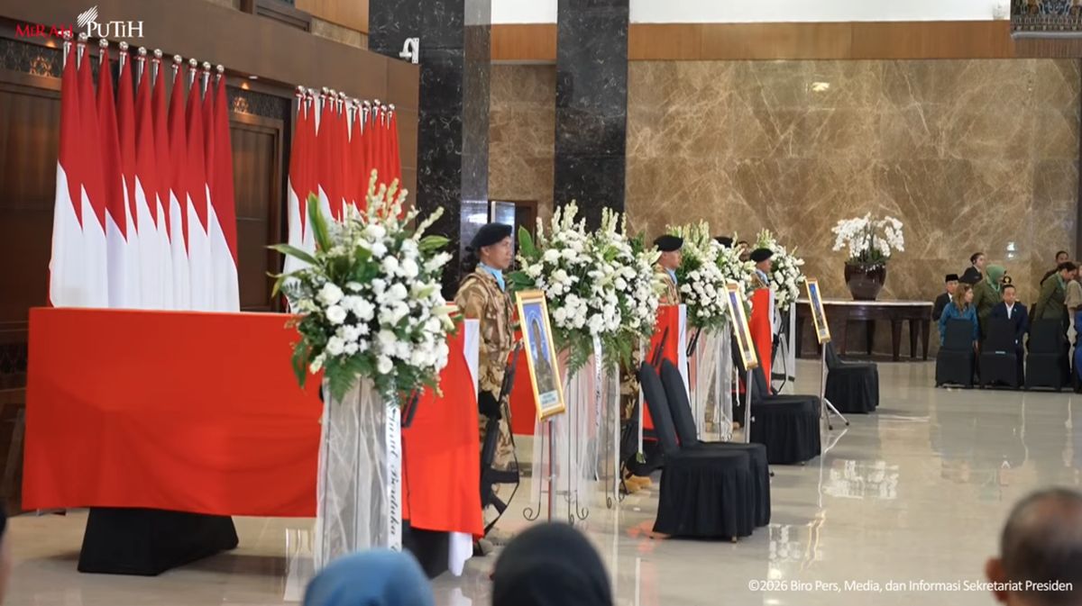 Prabowo Tiba Beri Penghormatan ke 3 Prajurit TNI-UNIFIL yang Gugur