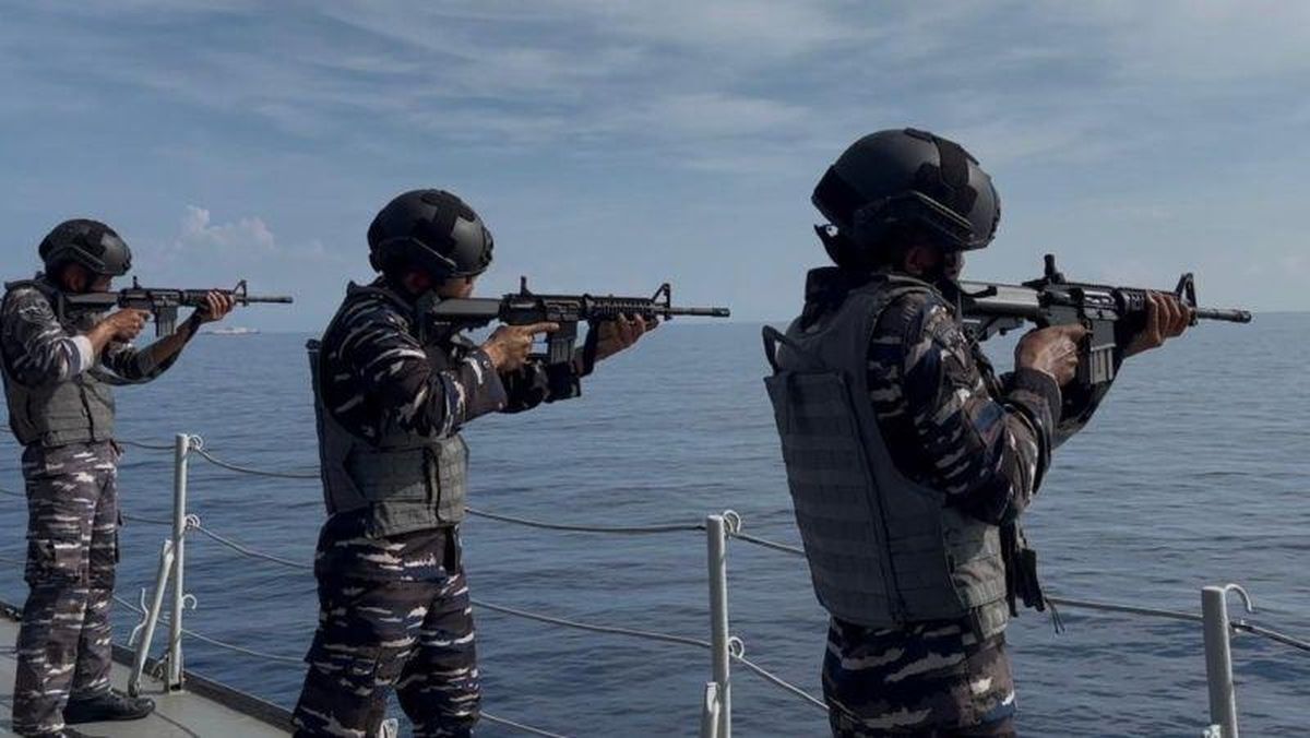 Kapal Perang TNI AL Gelar Latihan Menembak di Laut Natuna Utara