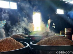 Video Produsen Tempe Lumajang Terimbas Konflik AS-Israel dan Iran, Kok Bisa?