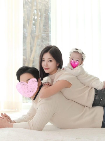 8 Potret Hangat Sohee Eks ALICE Bersama Keluarga Kecilnya, Super Gemas!