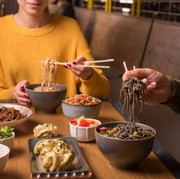 7 Takhayul tentang Makanan di Asia yang Masih Dipercaya Sampai Sekarang