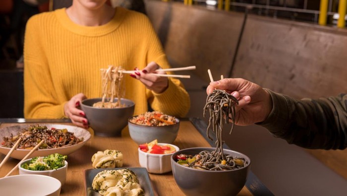 7 Takhayul tentang Makanan di Asia yang Masih Dipercaya Sampai Sekarang