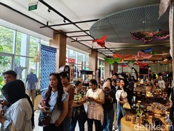 Demi Tari Kecak, Pengunjung Asal Tangerang Rela Datang ke TMII untuk War Tiket