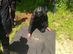 Jibom Musnahkan Granat Nanas yang Ditemukan di Pemakaman Palopo