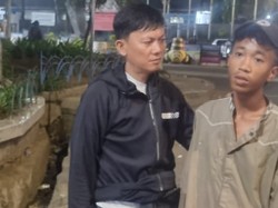 Jukir di Pelabuhan Makassar Paksa Taksi Online Bayar-Ancam Rebut HP Ditangkap