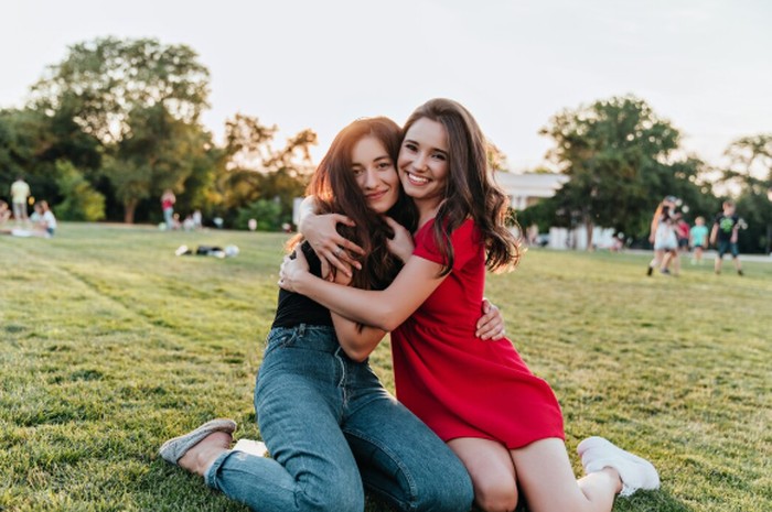 Ramalan zodiak Aries, Taurus, dan Gemini minggu ini dipenuhi dinamika emosi dan peluang karier. Simak bagaimana hubungan, pekerjaan, dan keuanganmu berkembang./ Foto: freepik.com/lookstudio