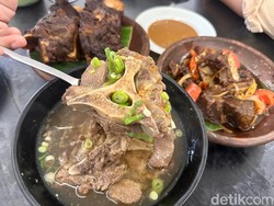 Sop Buntut Cililin: Sop Buntut Empuk dan Konro Bakar Smokey Sedap di Jaksel