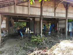 Harta Mbah Fadholi Ludes Disapu Banjir Demak, Cuma Dokumen Haji yang Selamat