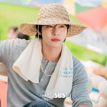 Ahn Hyo Seop Bertransformasi Jadi Petani di Drakor Netflix Baru 'Sold Out on You'
