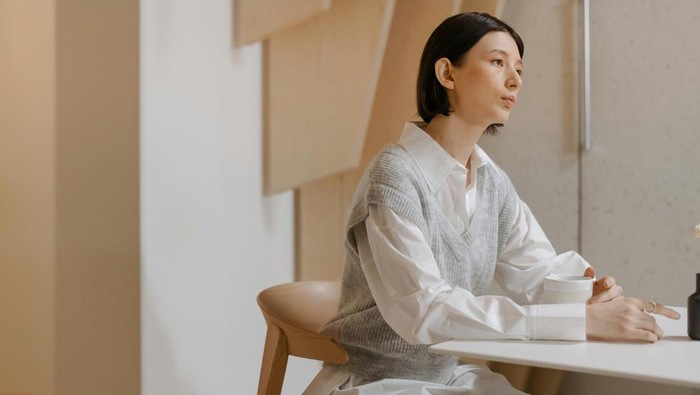 5 Cara Mengenali Orang yang Pura-Pura Baik-Baik Saja dari Ucapannya Menurut Psikolog