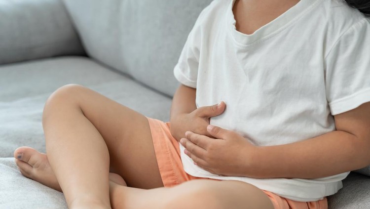 Ilustrasi anak sakit perut