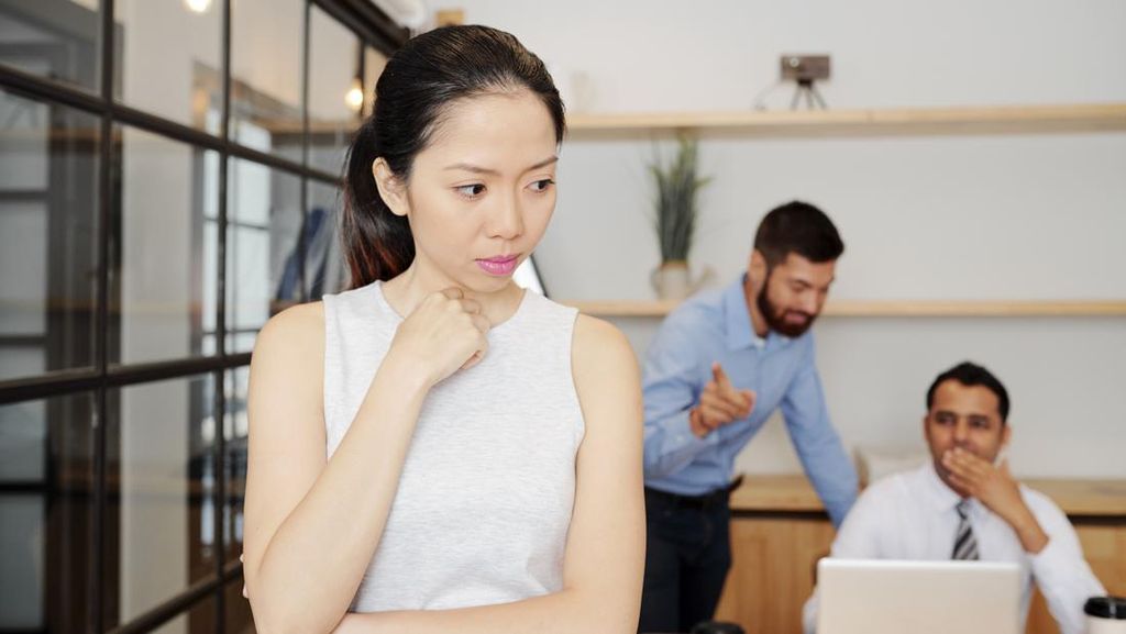 Mengenal Tall Poppy Syndrome, Rasa Iri atas Kesuksesan Teman