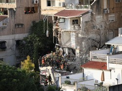 Kota Haifa Israel Dihantam Rudal Iran, 2 Orang Tewas