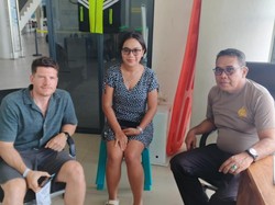 Diduga Ditipu Travel Agent, 3 Turis Jerman Telantar di Labuan Bajo