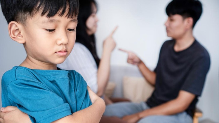 Mengenal Karakteristik Strong Willed pada Anak & Cara Mendidiknya yang Tepat